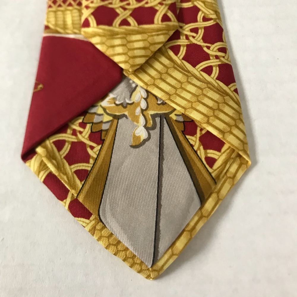 HERMÈS Tie Rare Silk Horse Carriage People Bicycle Chain Red Yellow - Picture 11 of 16
